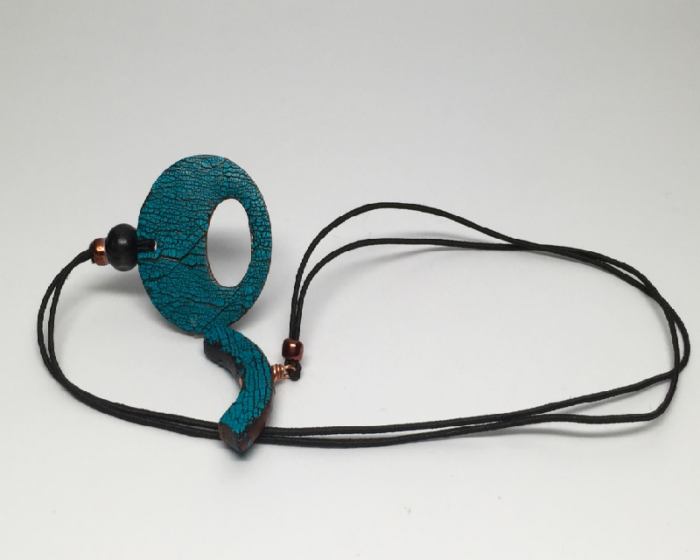 Turquoise Crackle Polymer Hair Tie - Image 4